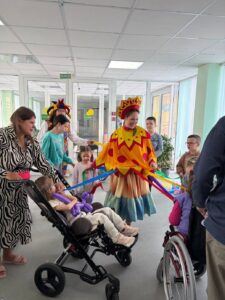 На чай с блинами приглашали, зимушку провожали!