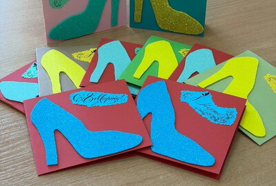 «Подарок сердцем: мастер-класс по изготовлению открытки для мамы»